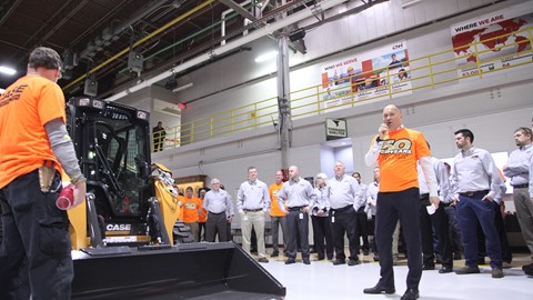 Carl Gustaf Gorranson addresses staff at the Wichita plant