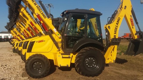 Retroescavadeira New Holland B95B