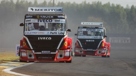 Caminhões 88 e 99, da Lucar Motorsports Foto: Vanderley Soares/Copa Truck