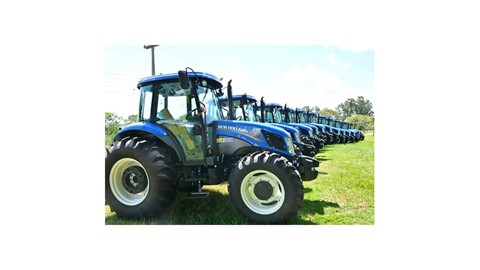 Tratores TL75 cabinado apresentam excelente custo/benefício. Fotos: Marcos Sanches