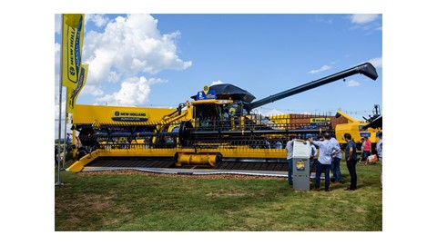 Linha CR EVO está representada na Expodireto pelos modelos 5.85 e 7.90 (foto).  Créd: Josi Galvagni