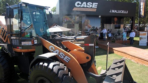 CASE e JMalucelli comemoram resultado na Show Rural Coopavel 2018