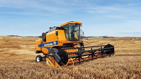 Motor MAR-1/Tier 3 ampliou a potência da colheitadeira TC. Crédito: New Holland.