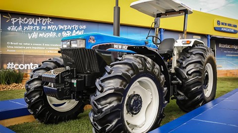 New Holland apresenta na Expodireto uma das 30 unidades do trator Série 30 edição comemorativa. Foto: Marcos Nagelstein