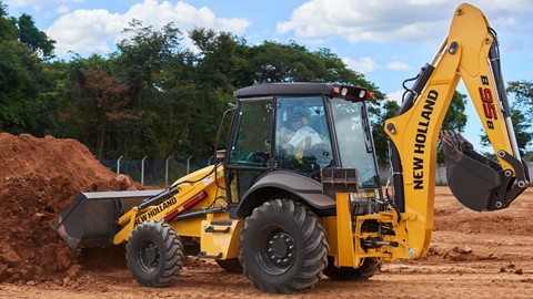 Nueva maquinaria New Holland Construction presta servicios en Entre Ríos y Santa Fe