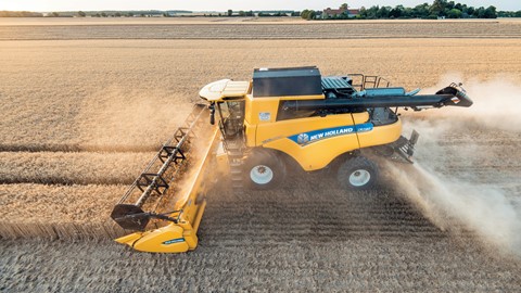 New Holland CR Revelation gets a power upgrade and raises the bar on efficiency, productivity  and grain quality