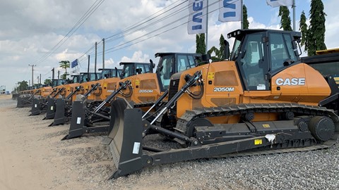 CASE Construction Equipment delivers 125 units to Angola’s Ministry of Transport