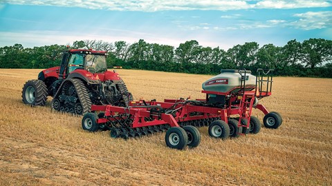 The Case IH Precision Disk™ 500T single disk, single-rank air drill is an ideal lower-investment option...
