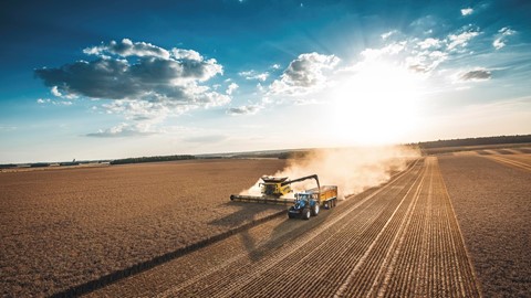 New Holland win Bronze Medal at the SIMA Innovation Awards 2021