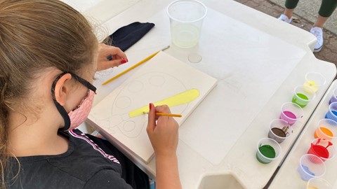 Banco CNH Industrial, Case IH e CASE  apoiam os projetos da ONG Pintura Solidária