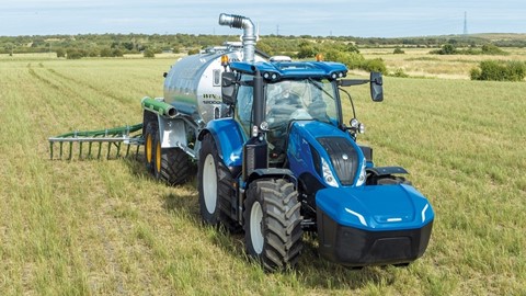 New Holland T6 Methane Power Tractor