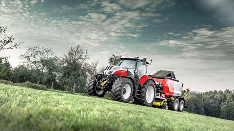 STEYR_New Impuls CVT_grass land