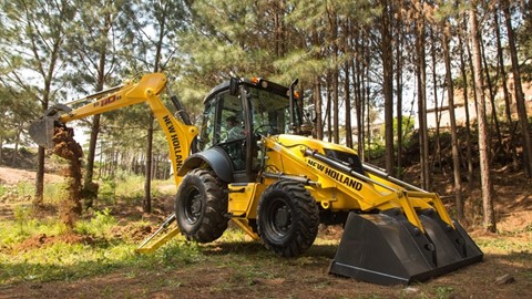 A vez das brutas no agronegócio: Máquinas da New Holland Construction se destacam na Expodireto Cotrijal 2022