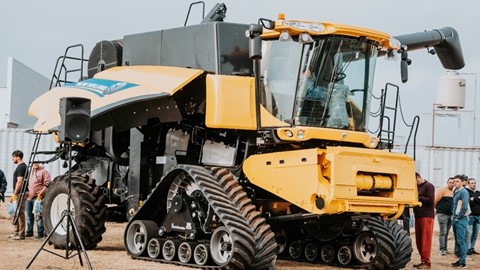 New Holland sorprendió a sus clientes con una experiencia a todo terreno