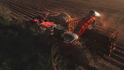 Case IH lanzó la cosechadora de caña Austoft 9900 en Guatemala