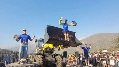 New Holland Construction presente en “Red Bull Los Andes”, la carrera de motocross de más alto nivel de la región