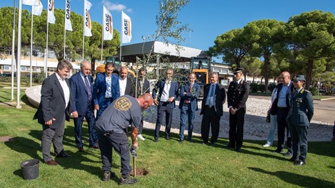 凯斯工程机械莱切工厂50周年庆