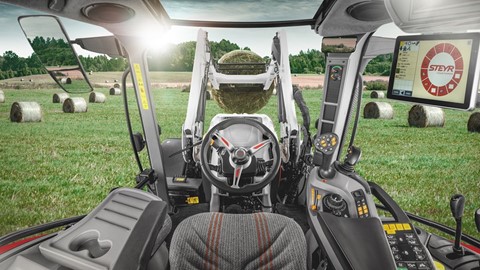 STEYR_EXPERT CVT_INSIDE CAB