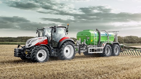 STEYR_EXPERT CVT_ON THE FIELD