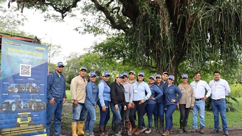 New Holland Agriculture realizó una edición de su Club de Operadores para mujeres en Colombia