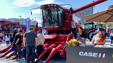 Case IH Participated in the 2023 Xinjiang Agricultural Machinery Expo and Displayed China IV Products