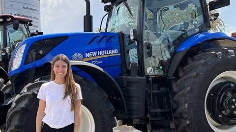 Unidas por la misma pasi n cuatro mujeres que redefinen la historia junto a New Holland