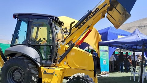 New Holland Construction se consolida en Chile