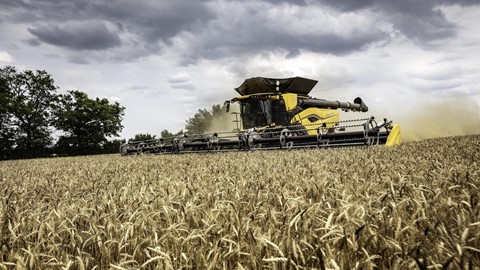 New Holland CR11