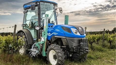 New Holland Comfort Ride on T4V