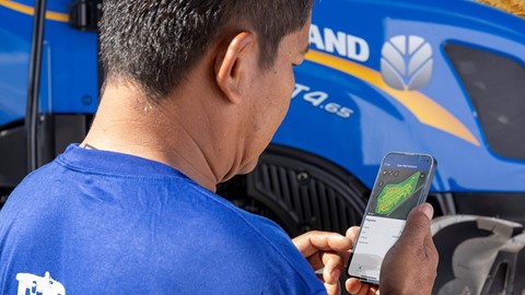 New Holland TT and TT4 tractors lead the way in smart farming with MyPLM Connect