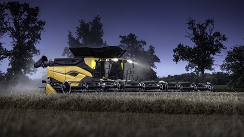 Good Design Award 2023. New Holland wins with CR11 Combine Harvester and with T4 Electric Power Tractor