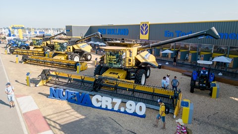 New Holland presenta en Expoagro lo ltimo en inteligencia artificial y producci n nacional