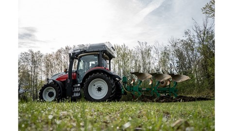 STEYR AND TU WIEN UNVEIL FCTRAC BIOGENIC HYDROGEN POWERED TRACTOR PROJECT