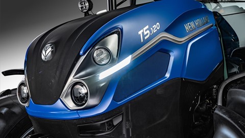 New Holland T5 Dual Command