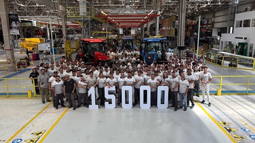 CNH celebra la producción de más de 15.000 tractores en la Argentina