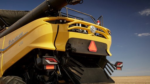 CR11 da New Holland maior colheitadeira de duplo rotor do mundo