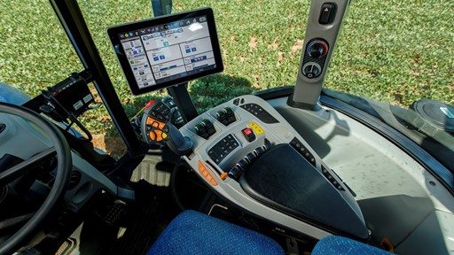 Pulverizador Defensor 2500 da New Holland