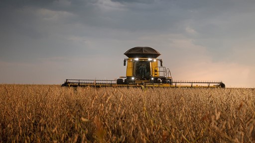 Colheitadeira CR10 da New Holland