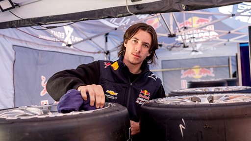 Tuned in to fine tuning The latest Supercars apprentice experience awarded