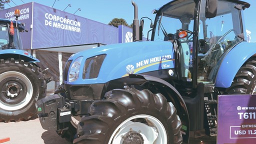 New Holland y Corporacion de Maquinaria presentes en Expo Prado 2025