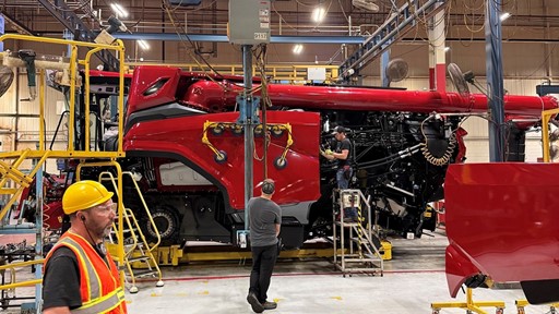 us-combine-tour-delivers-powerful-insights-to-aussie-kiwi-farmers-before-machines-hit-local-fields