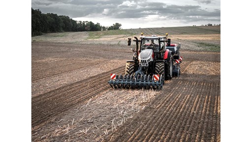 new-steyr--impuls-tractors-combine-compact-power-with-premium-comfort-and-intelligent-control