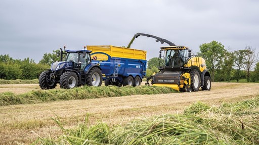 new-holland-fr780_001