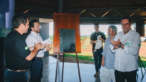 New Holland e Universidade do Agro firmam parceria para impulsionar capacita o e inova o no campo