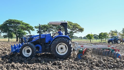new-holland-marks-130-year-milestone-with-inaugural-new-holland-day-in-thailand