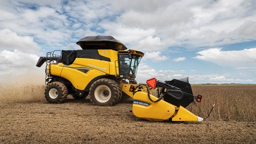 nova-colheitadeira-cr7--da-new-holland