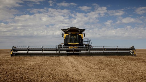 New Holland e Amazônia Máquinas trazem ao Show Safra 2026 a maior colheitadeira de duplo rotor do mundo