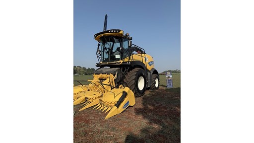 New Holland Forage Harvester FR500 at Suwan Corn Field