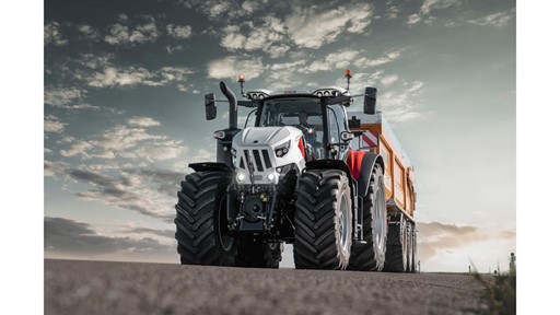 STEYR Traktoren 6440 Cervus CVT Transport