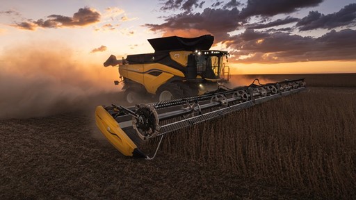 Automatizacion y alto rendimiento New Holland presenta la cosechadora CR11 en Argentina